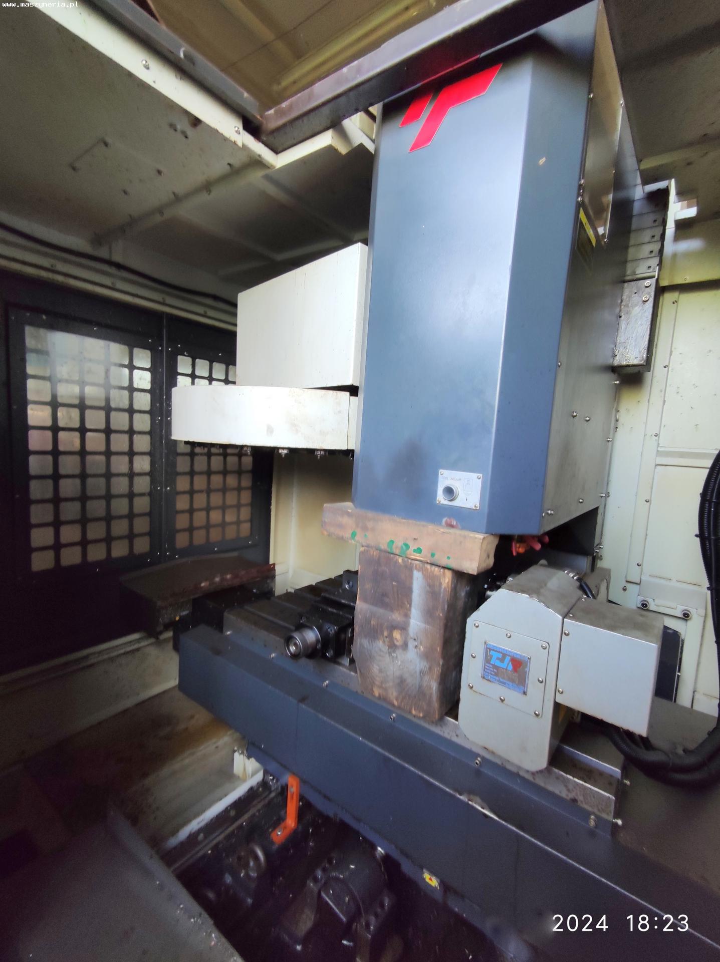 Centro di lavoro verticale CNC FEELER VMP 32 in vendita - foto 2